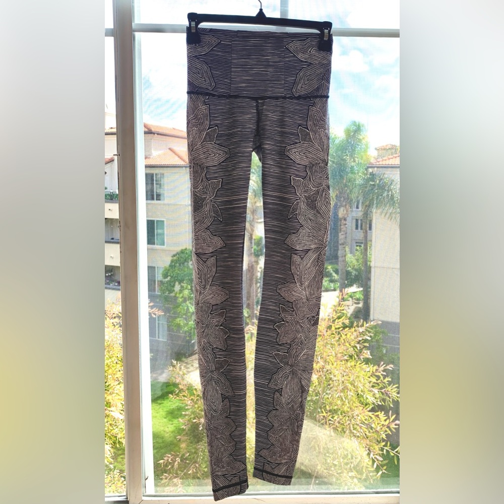 Lululemon WunderUnder High-Rise Dottie Tribe
